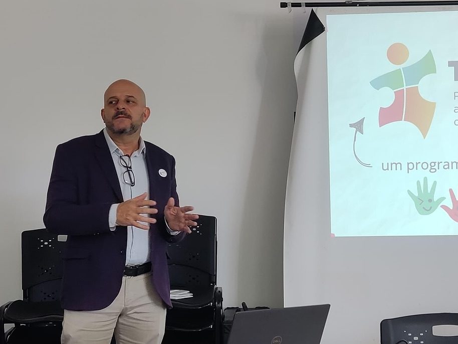 Igrejinha lança selo para certificar empresas por inclusão de autistas