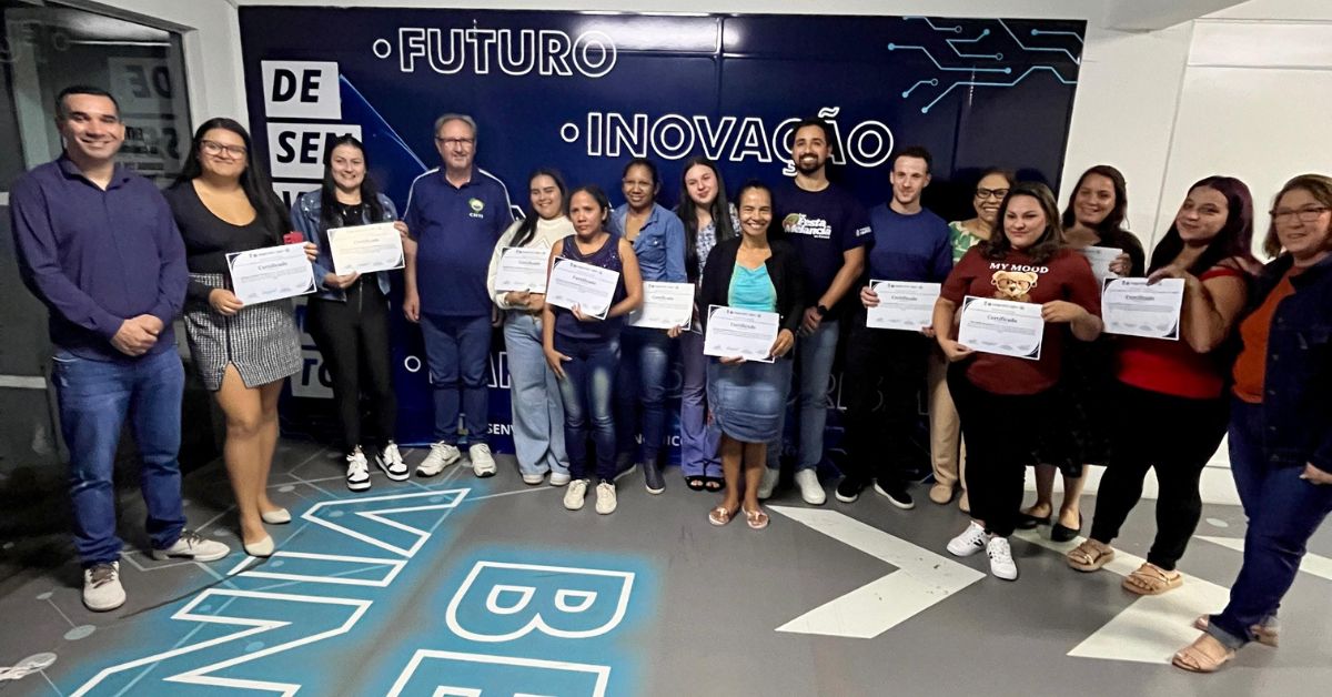 Formatura de curso de costura em calçados celebra qualificação de novos profissionais em Parobé