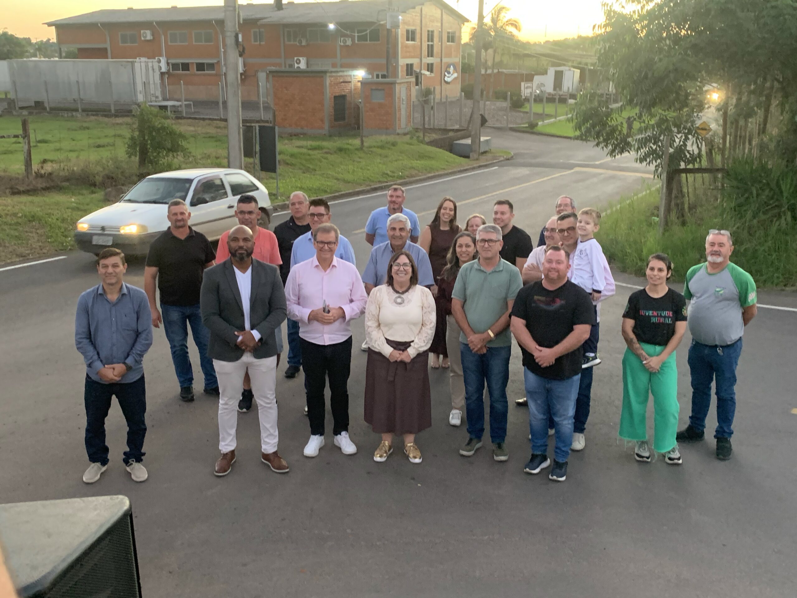 Interior de Taquara ganha mais três quilômetros de asfalto