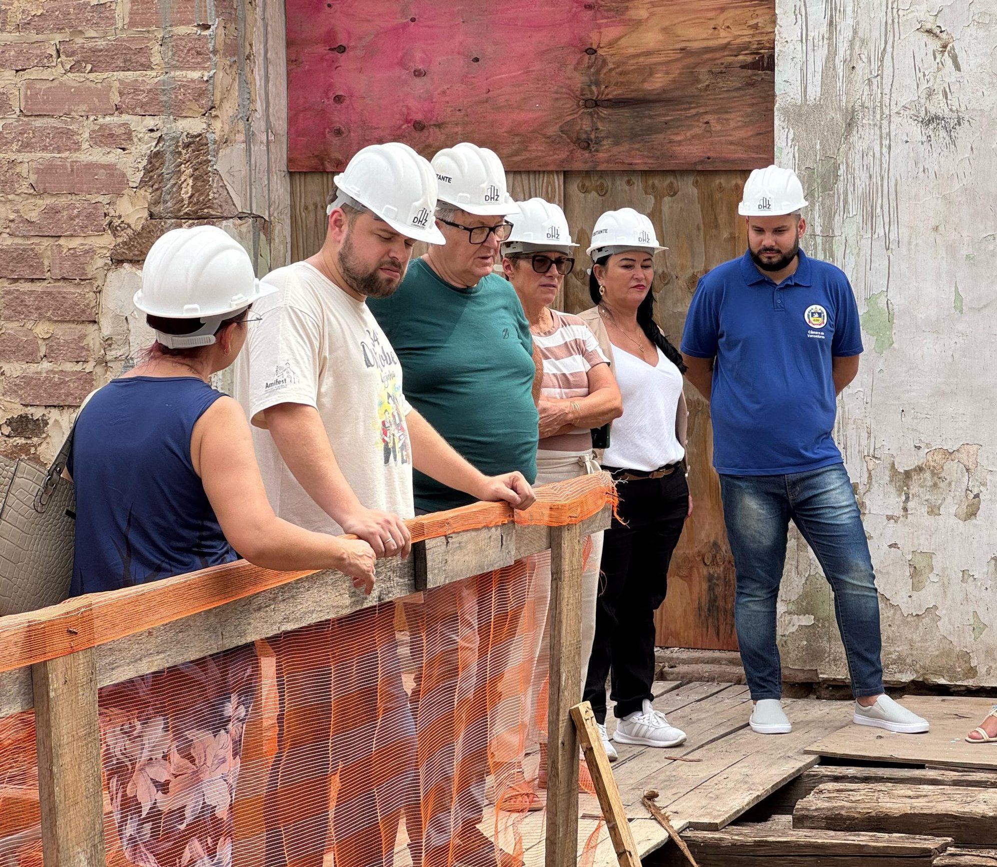 Vereadores de Igrejinha visitam a obra de restauro da Steinhaus