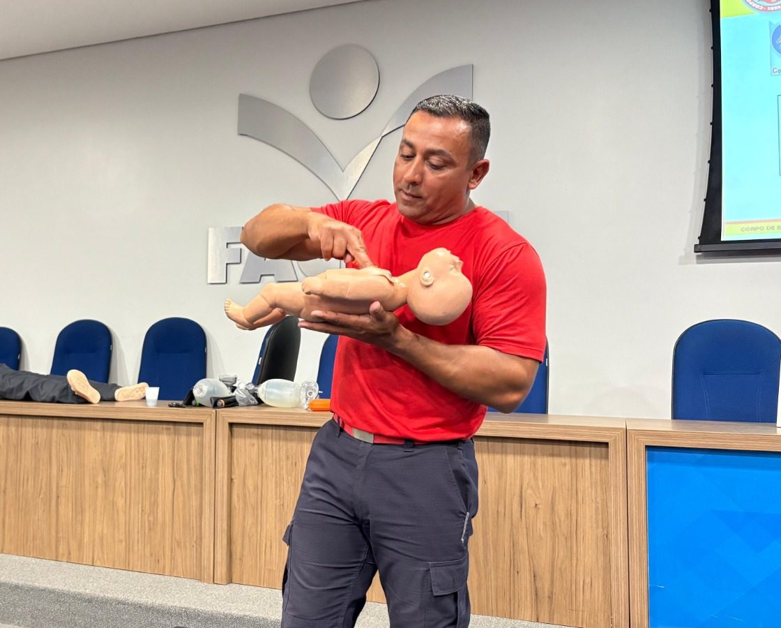 Profissionais de Taquara passam por capacitação em primeiros socorros conforme Lei Lucas