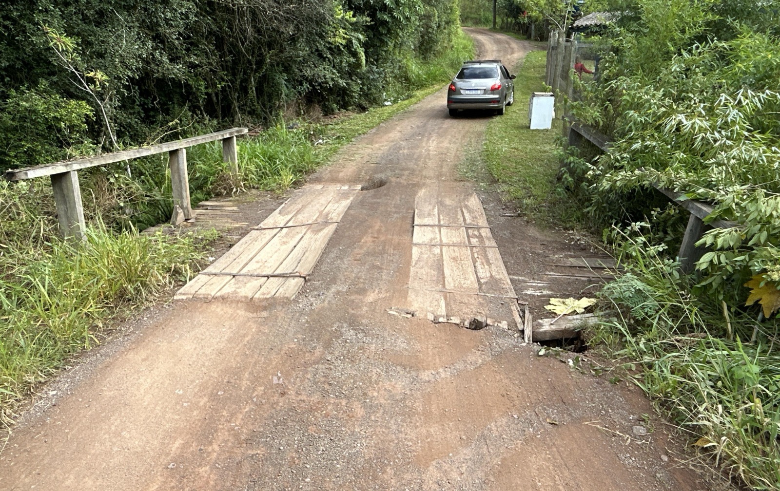 Ponte é interditada na localidade de Fazenda Fialho, em Taquara