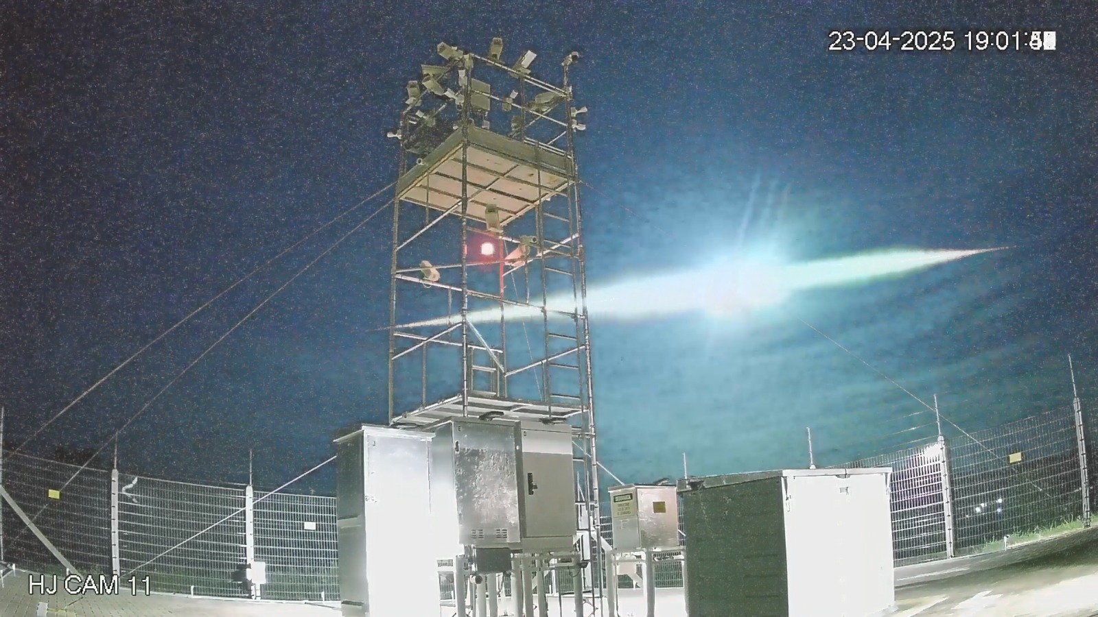 Meteoro superbólido ilumina o céu do Rio Grande do Sul e é registrado por câmeras em Taquara