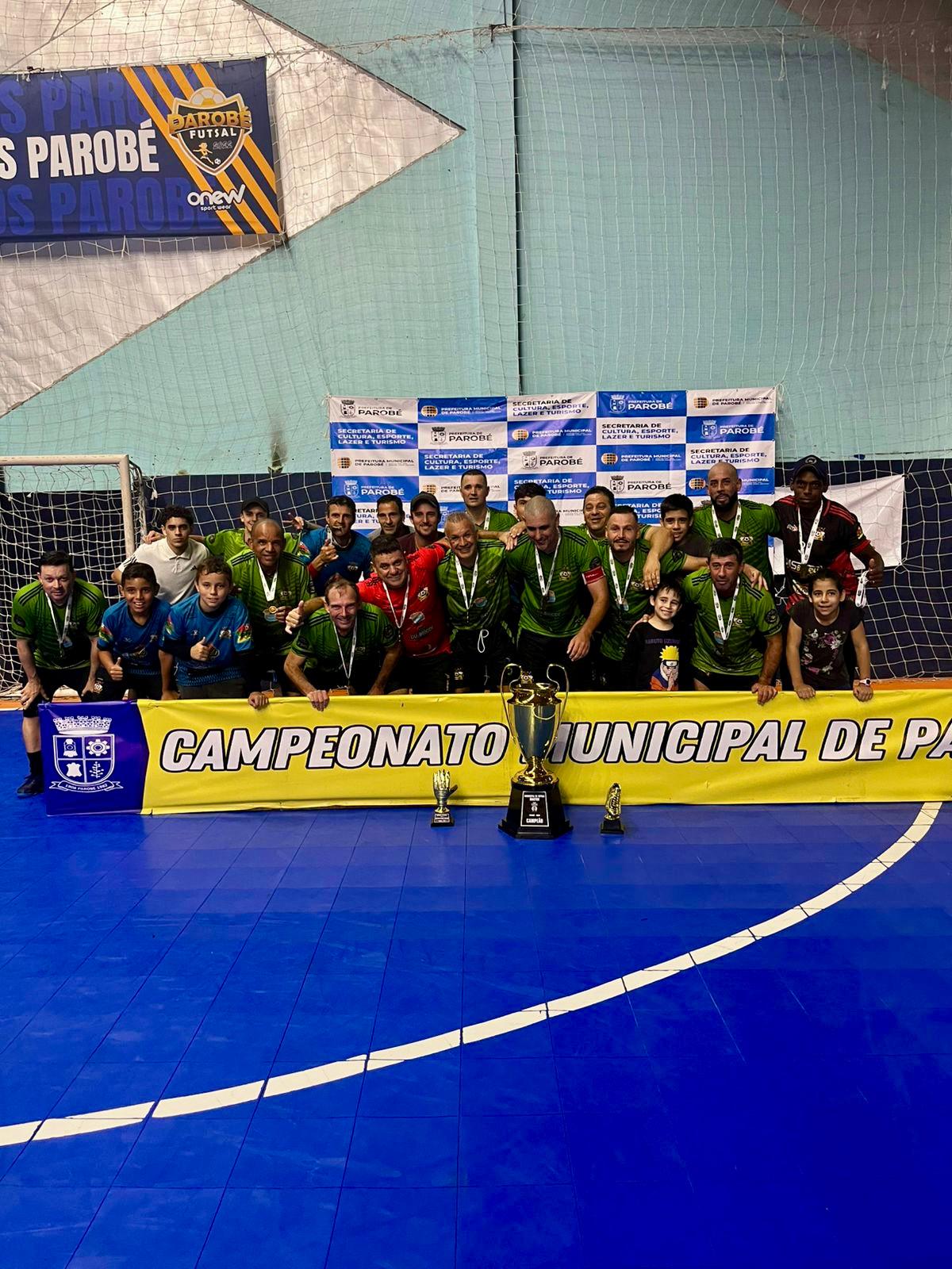 Amigos do Trago conquista título da categoria Master no Futsal 2025 em Parobé