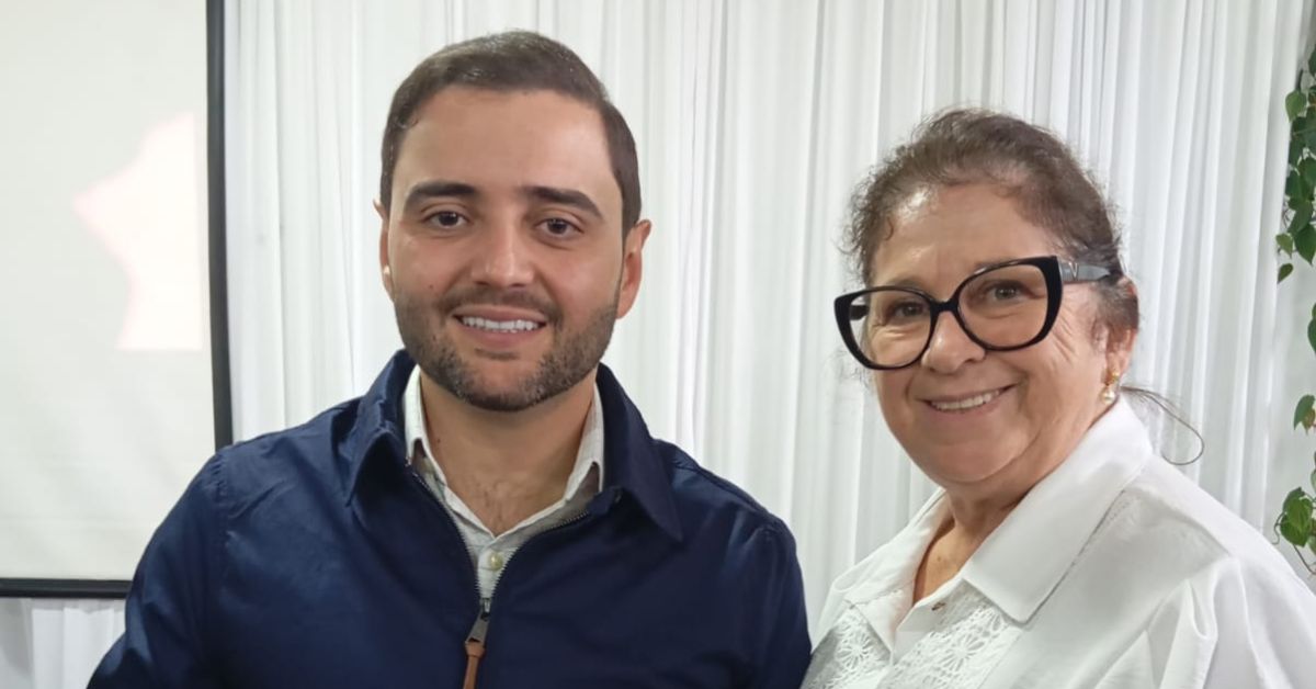 Ex-vereadora de Taquara entrega pedido de pavimentação da ERS-242 ao vice-governador