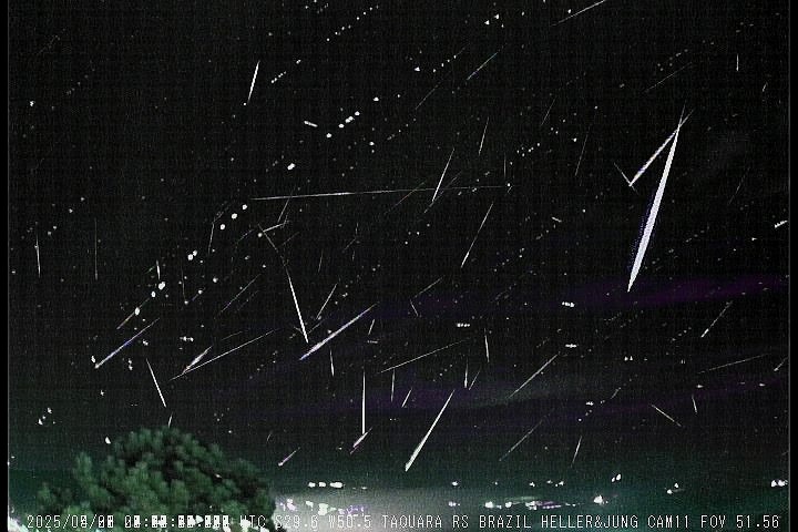 Observatório espacial faz novo registro de chuva de meteoros