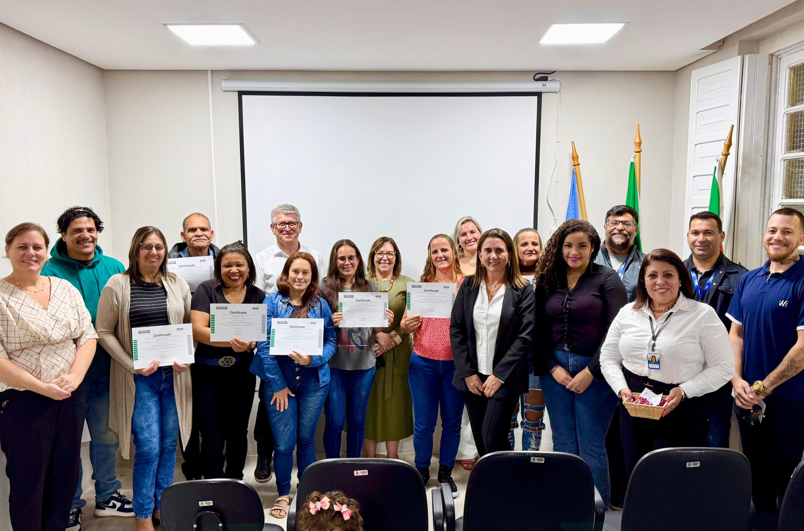 Formatura celebra conclusão de curso de Corte e Costura para Calçados em Taquara