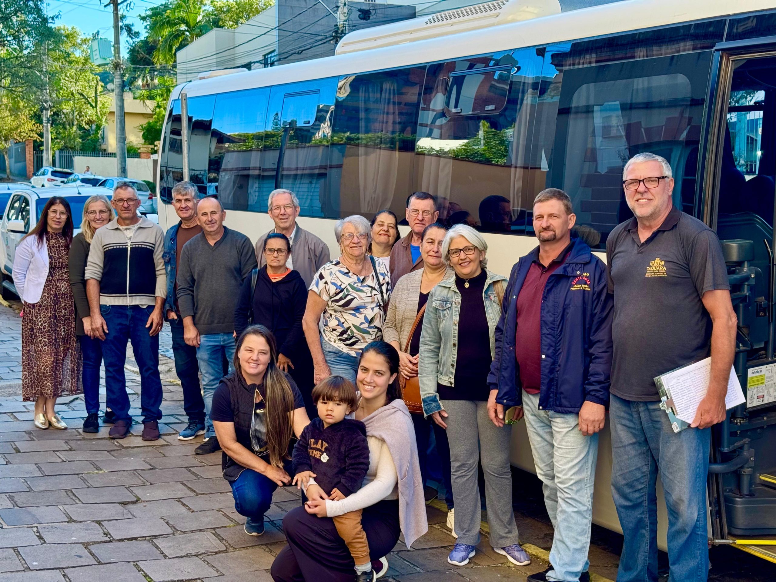 Secretaria da Agricultura de Taquara conduz agricultores à Festa da Colônia em Gramado
