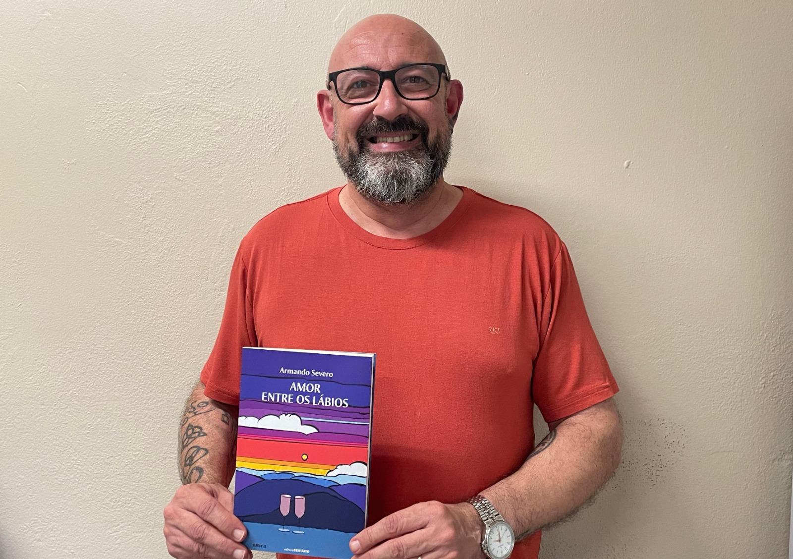 Poeta Armando Severo lança quarto livro de poemas em Taquara