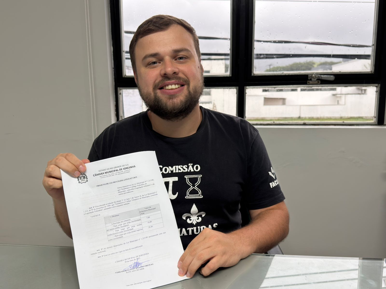 Vereador Eliton apresenta projeto para reduzir taxas de concursos em Igrejinha