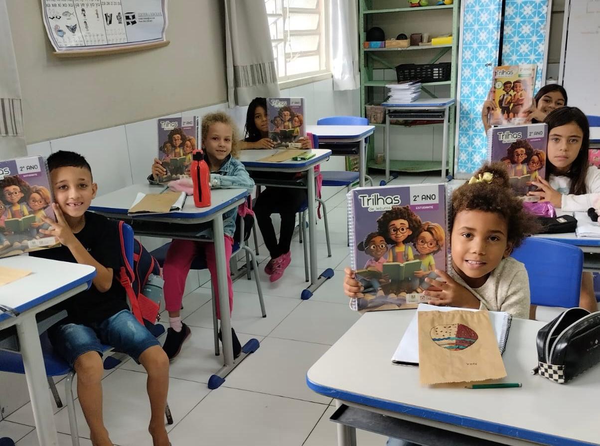 Professora de Taquara integra grupo estadual que constrói os materiais do Alfabetiza Tchê