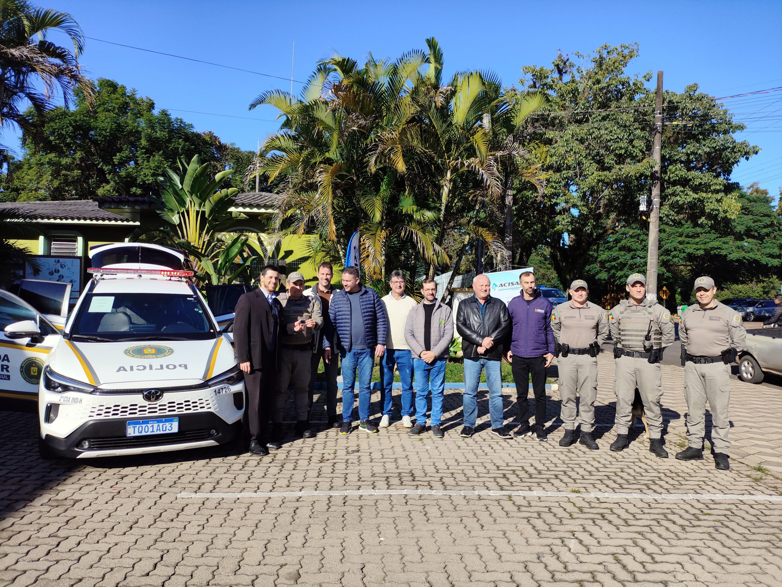 Nova viatura semi-blindada é entregue à Brigada Militar de Rolante com apoio de empresários e entidades locais