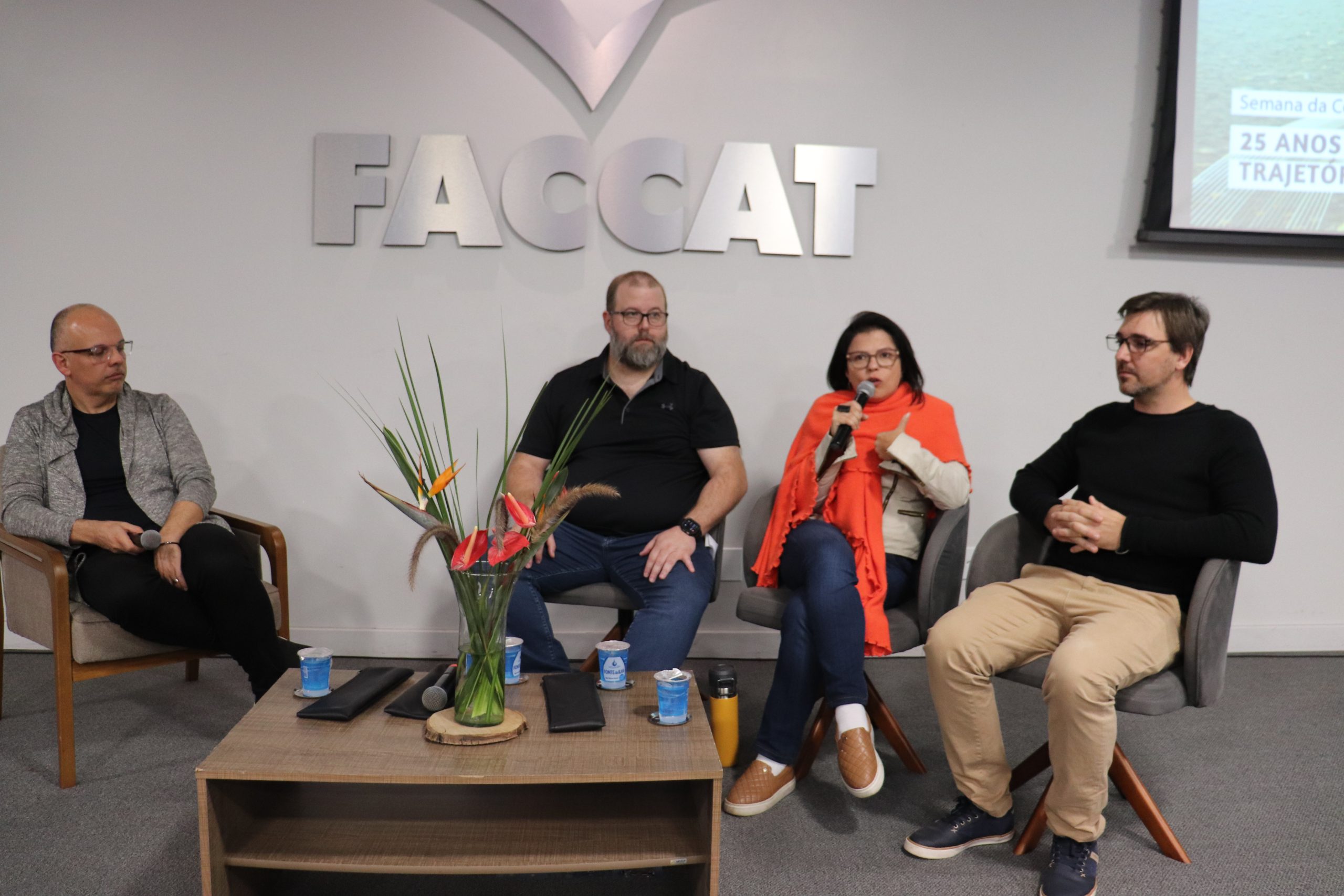 Semana Acadêmica da Comunicação da Faccat destaca trajetórias e conexões em 25 anos de cursos