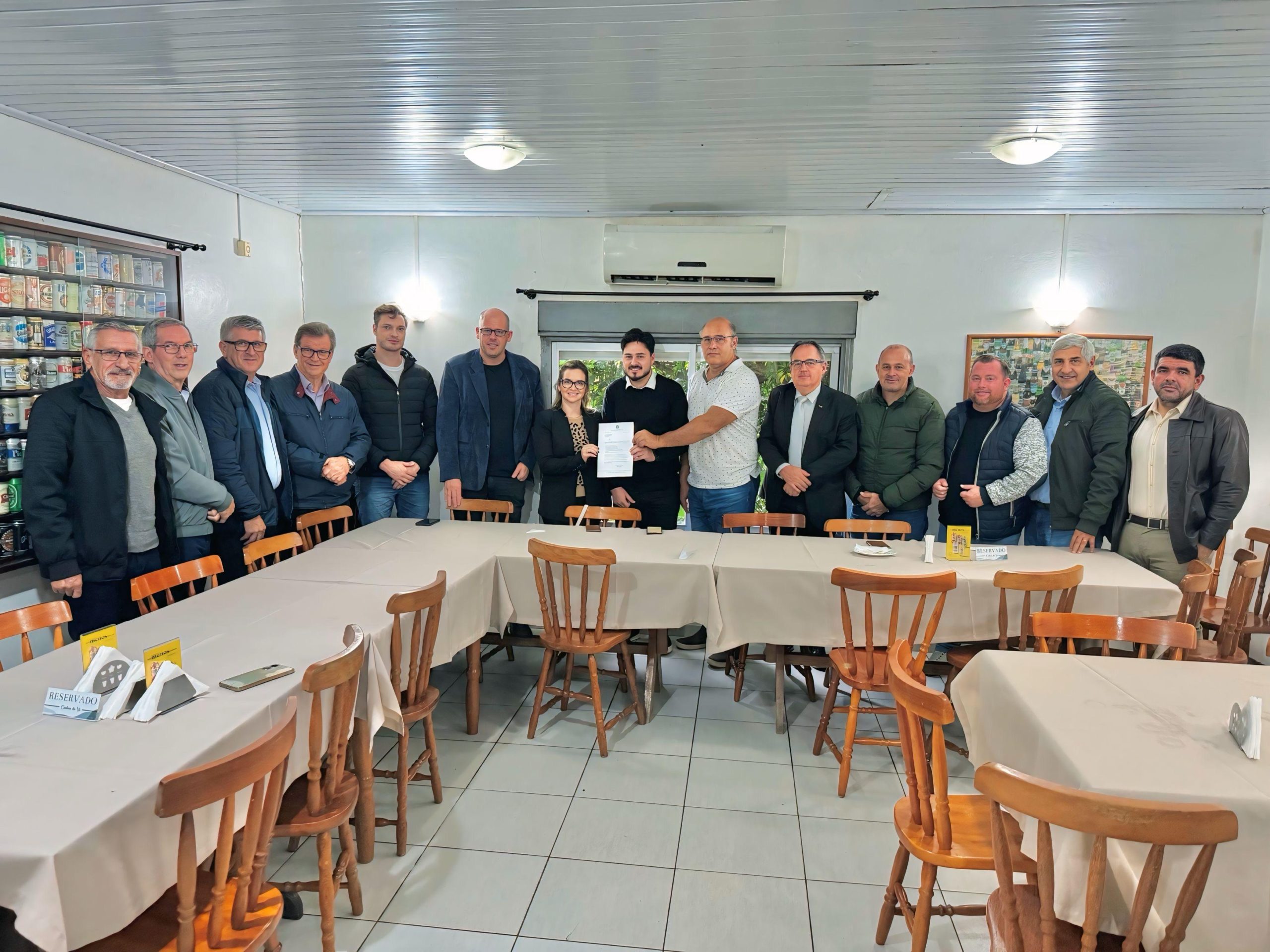 Parceria entre senador Heinze e deputado Joel destina R$ 300 mil para a compra de ambulância em Taquara