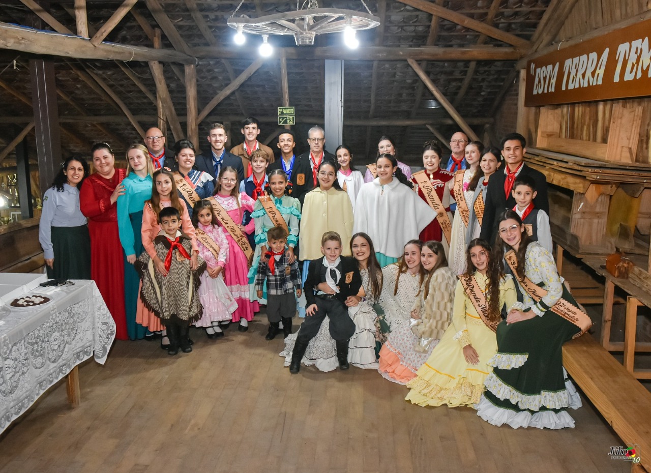 Emoção e tradição marcam a fase regional da Ciranda e Entrevero Cultural de Peões da 22ªRT