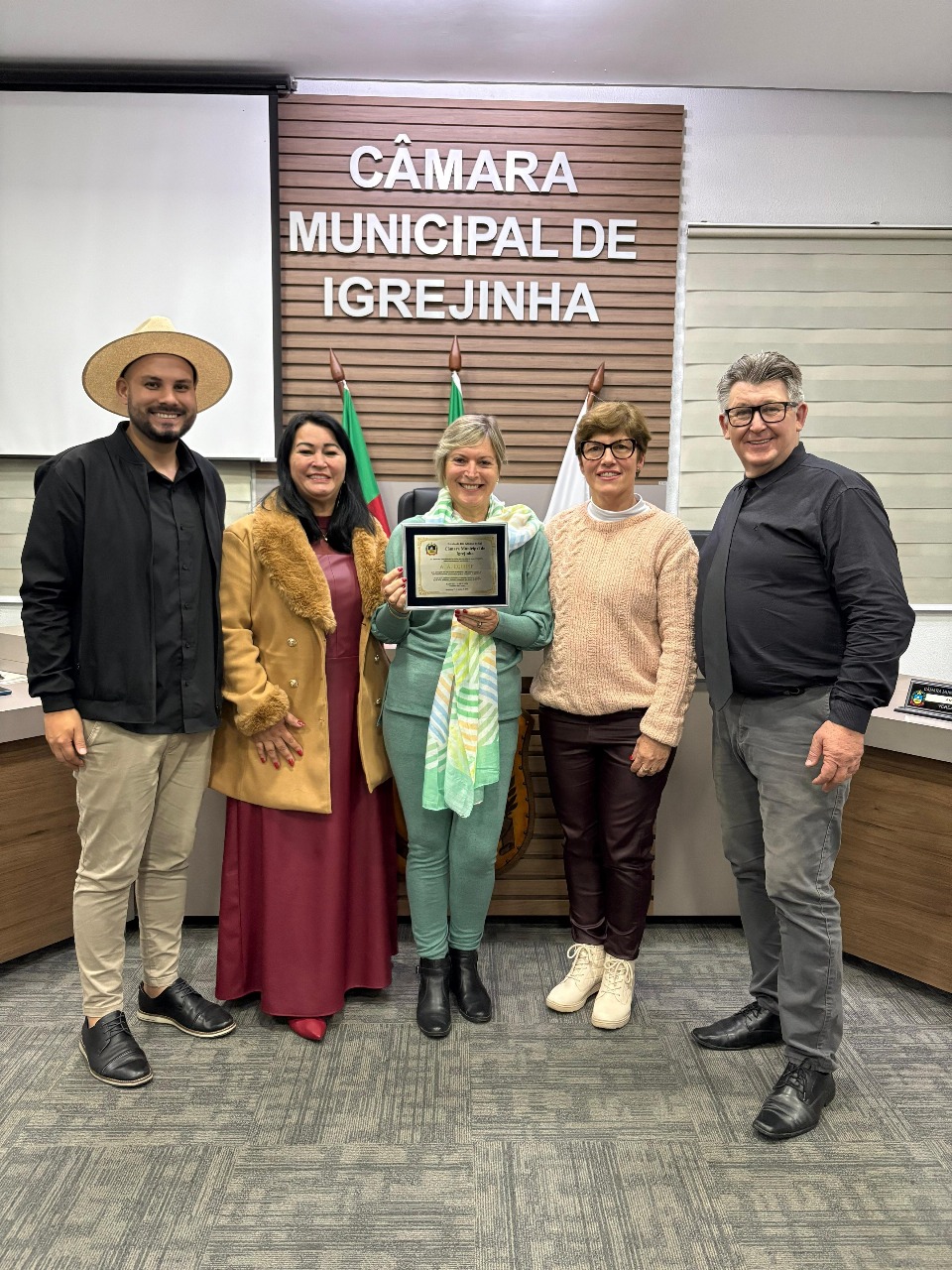 Câmara de Igrejinha homenageia Associação Atlética Equipif pelos 55 anos