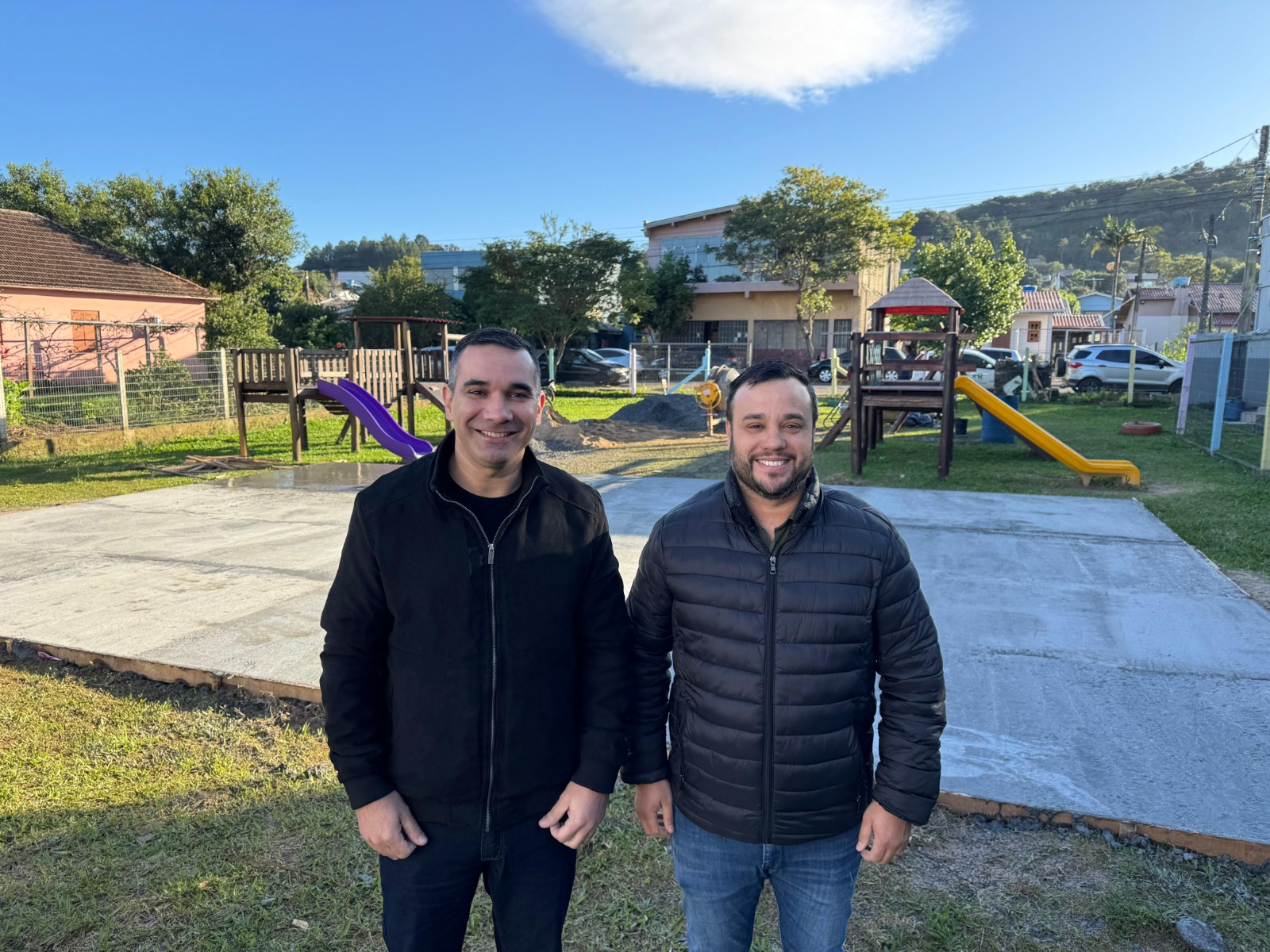 EMEI Algodão Doce está recebendo nova pracinha em Parobé