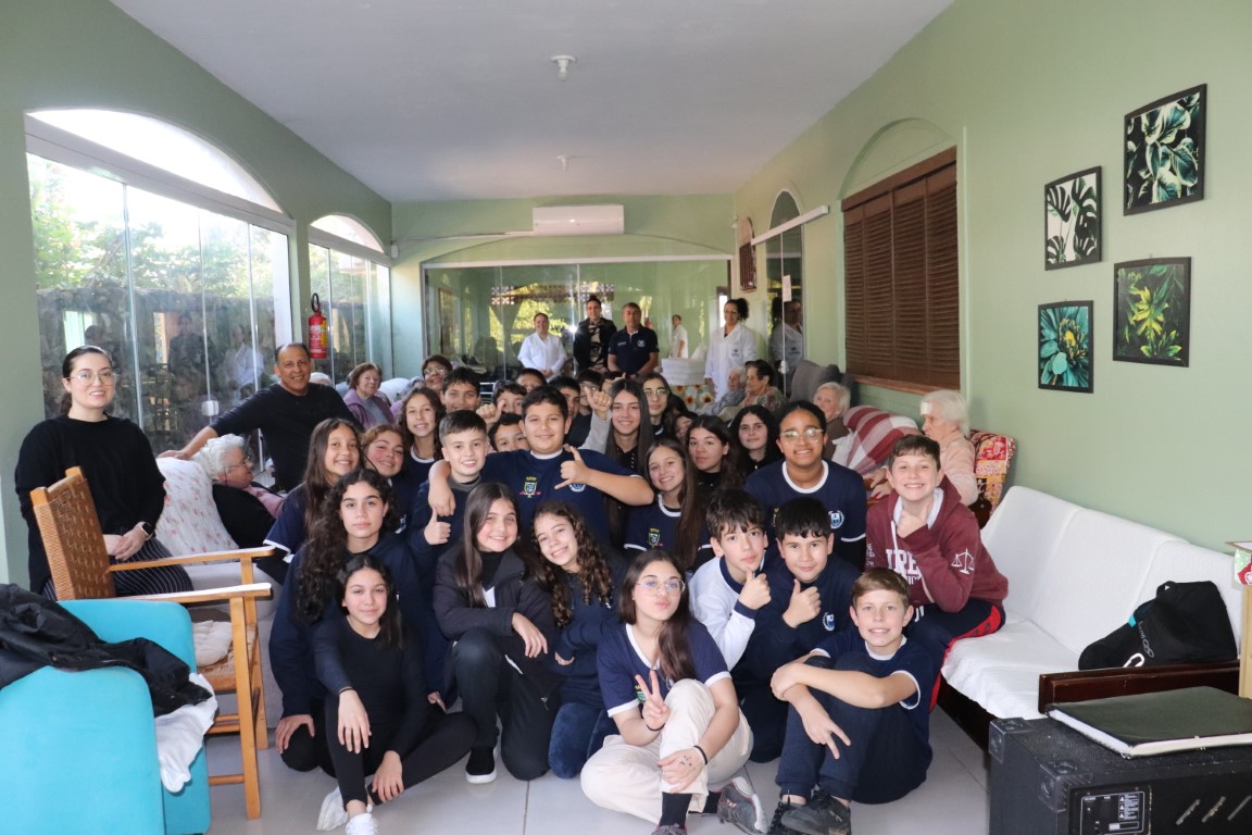 Projeto Vovós a Bordo promove integração entre gerações em Taquara