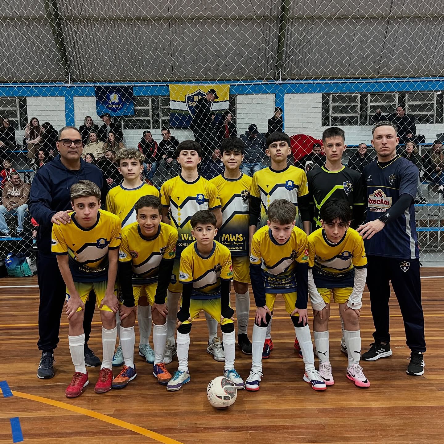 Meninos da equipe RM conquistam 3 títulos no Futsal de Taquara