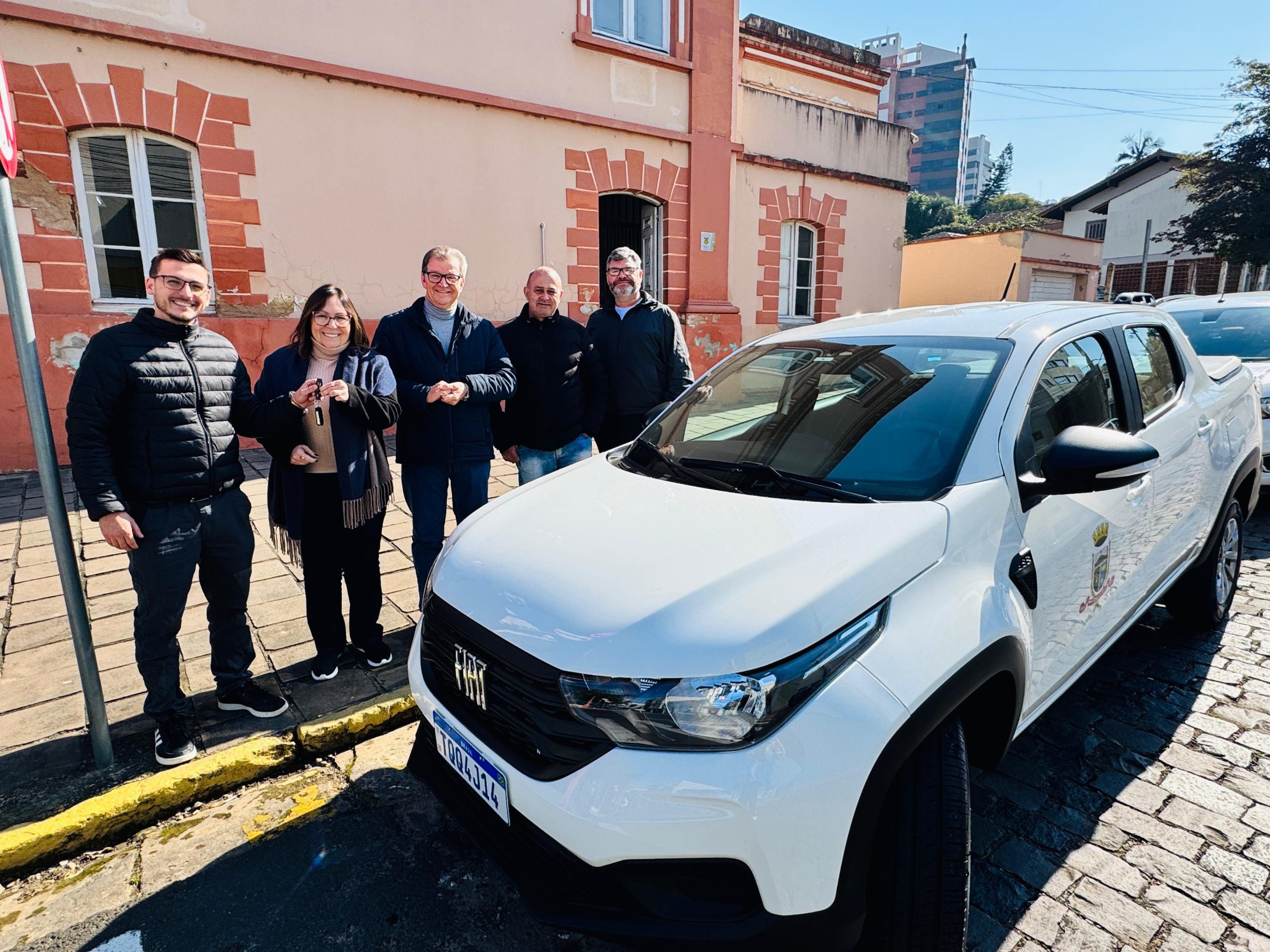 Prefeitura de Taquara adquire novo veículo para reforçar ações de desenvolvimento econômico e turismo