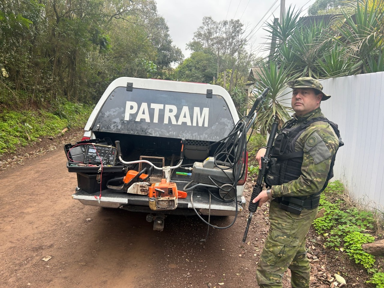 Brigada Militar recupera objetos furtados e identifica indícios de abigeato em Taquara
