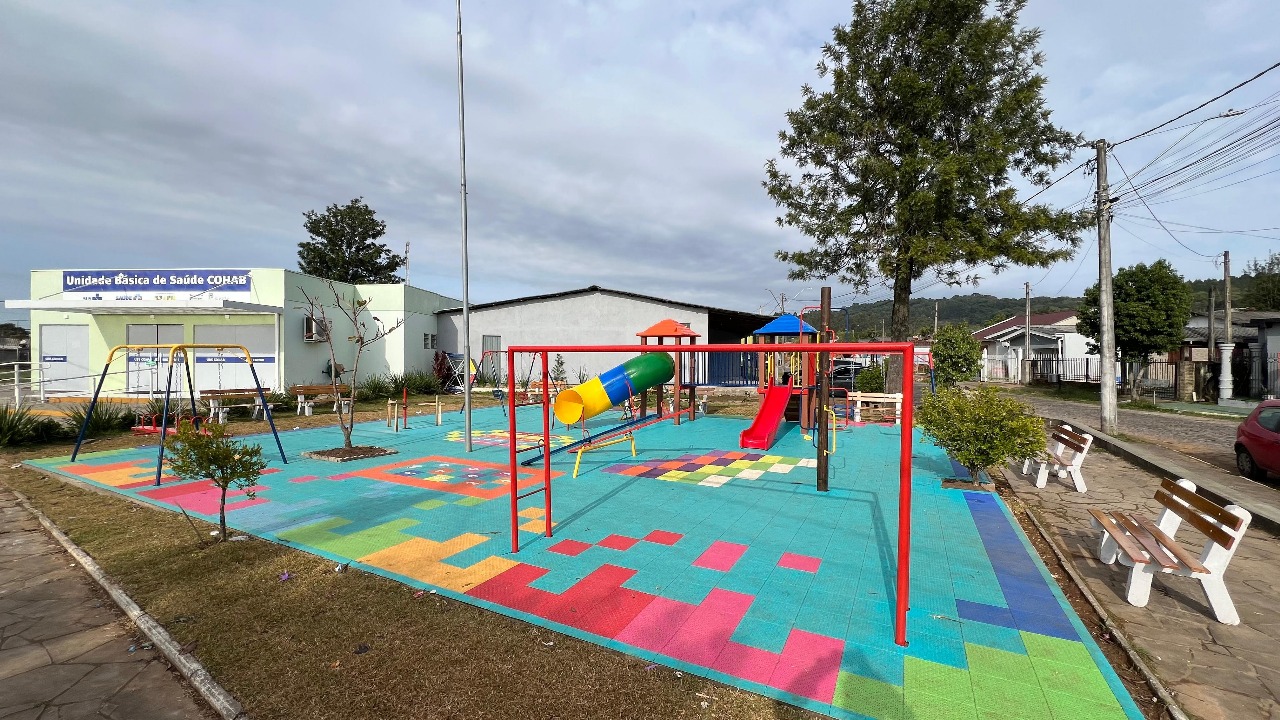 Nova pracinha da Cohab já está em uso pela comunidade