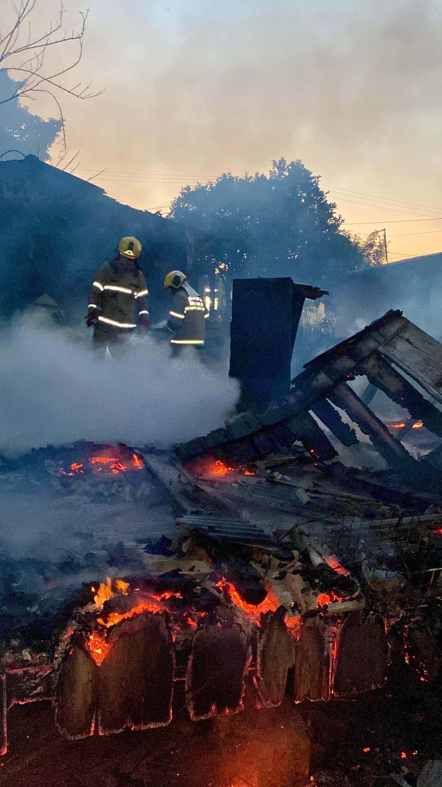 Incêndio destrói residência no bairro Mundo Novo, em Taquara