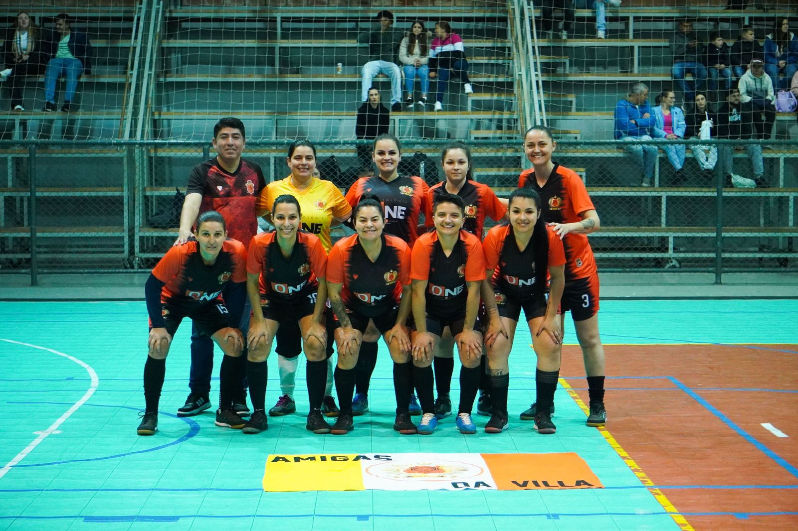 Equipe feminina de Taquara vence por 7 a 0 e está na final do Campeonato Regional de Futsal do Paranhana