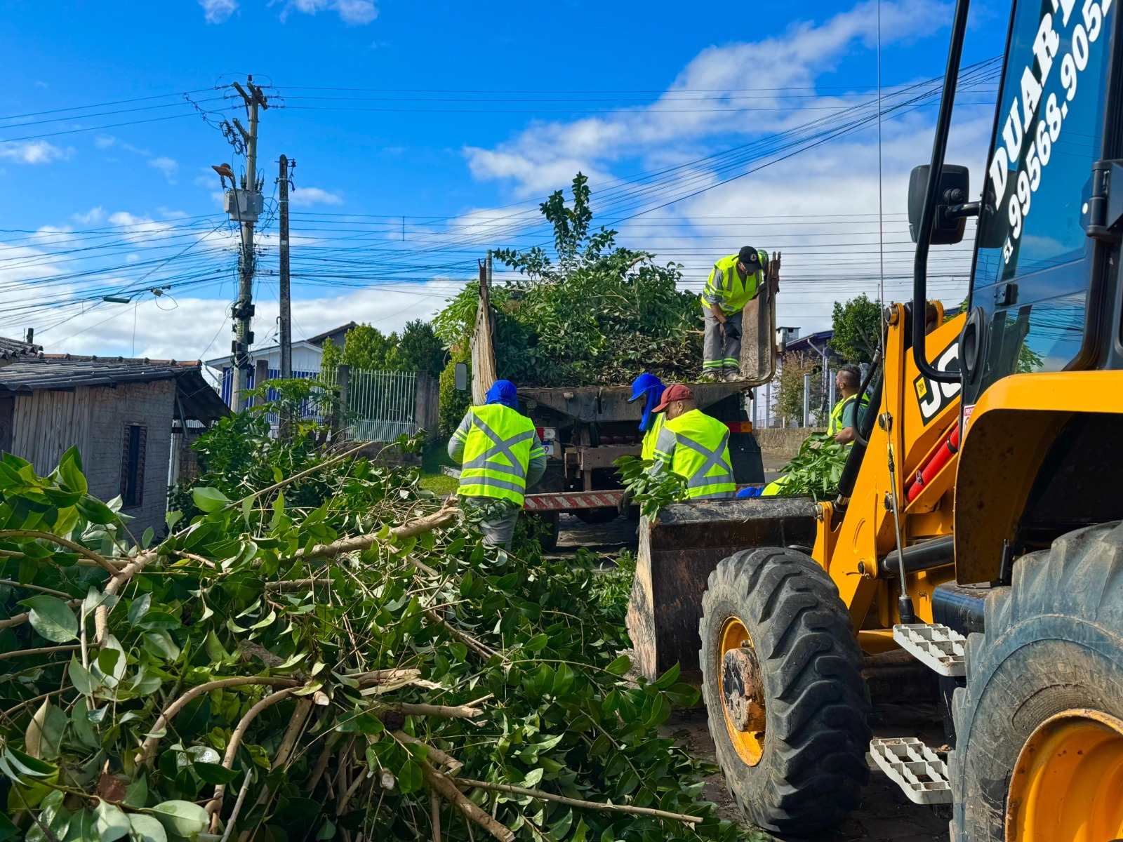 Bairros Km 4 e Santa Rosa recebem coleta de podas a partir desta terça-feira (12) em Taquara