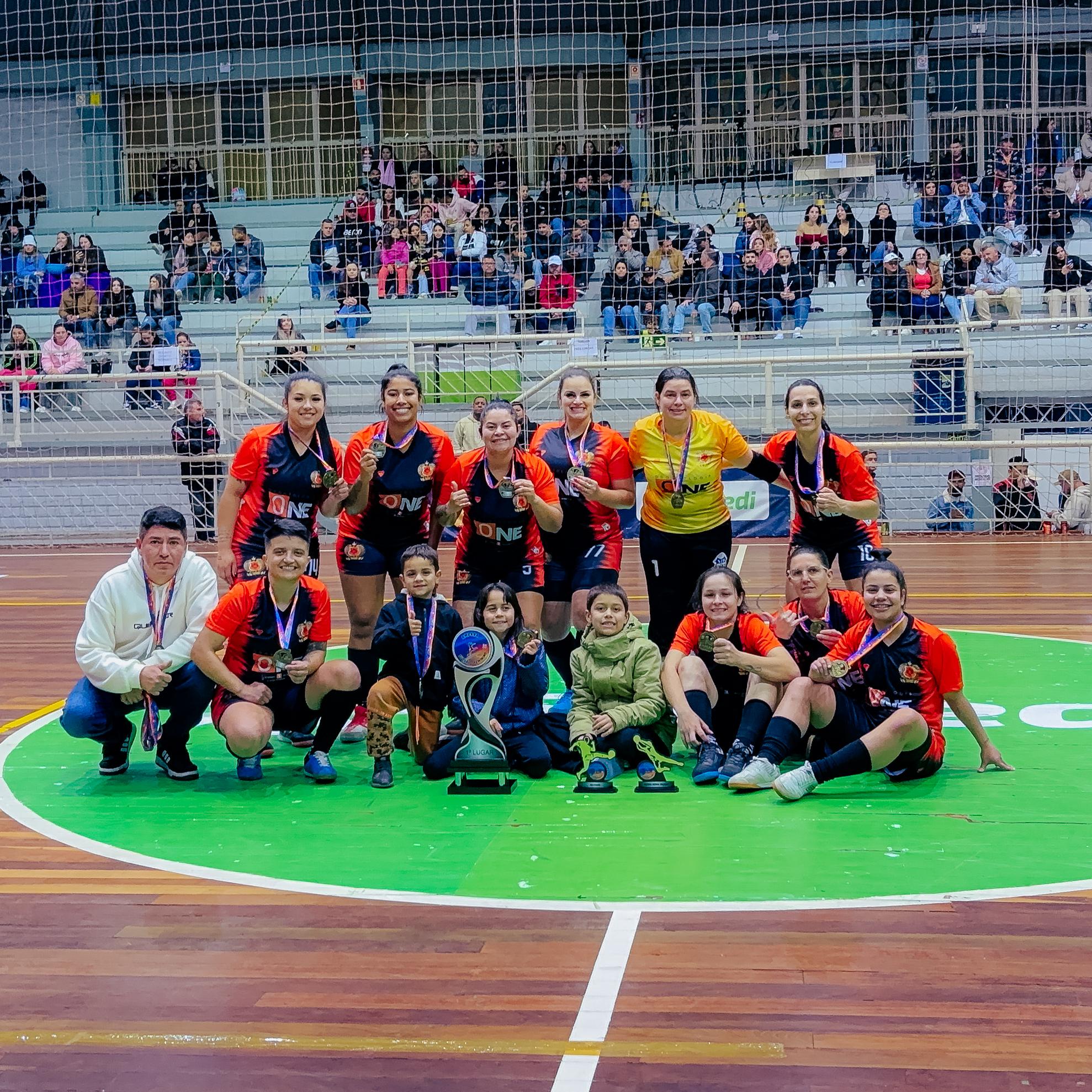 Amigas da Villa conquista título do Campeonato Regional de Futsal do Vale do Paranhana