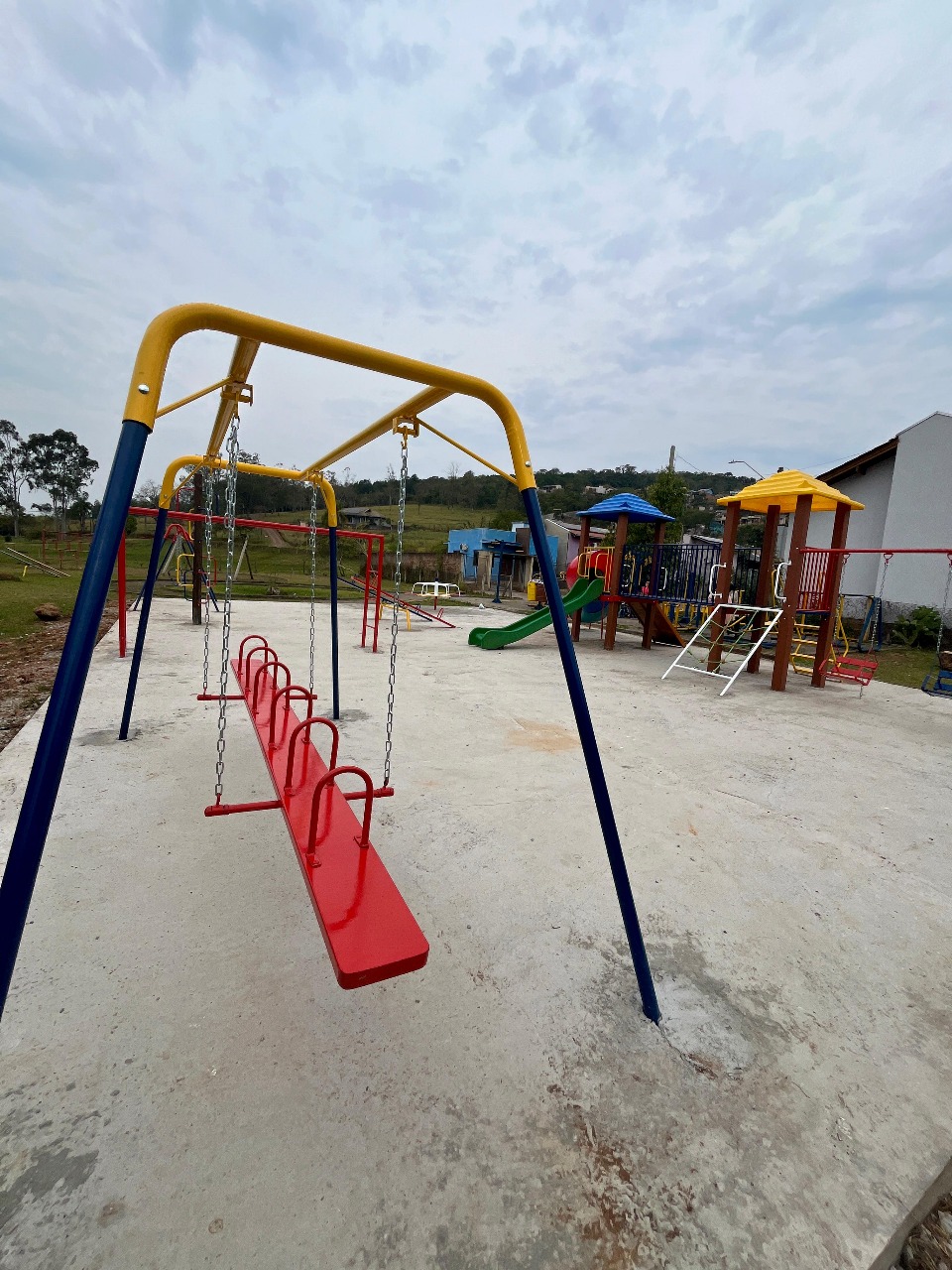 Prefeitura implanta nova pracinha no Bairro Emancipação, em Parobé