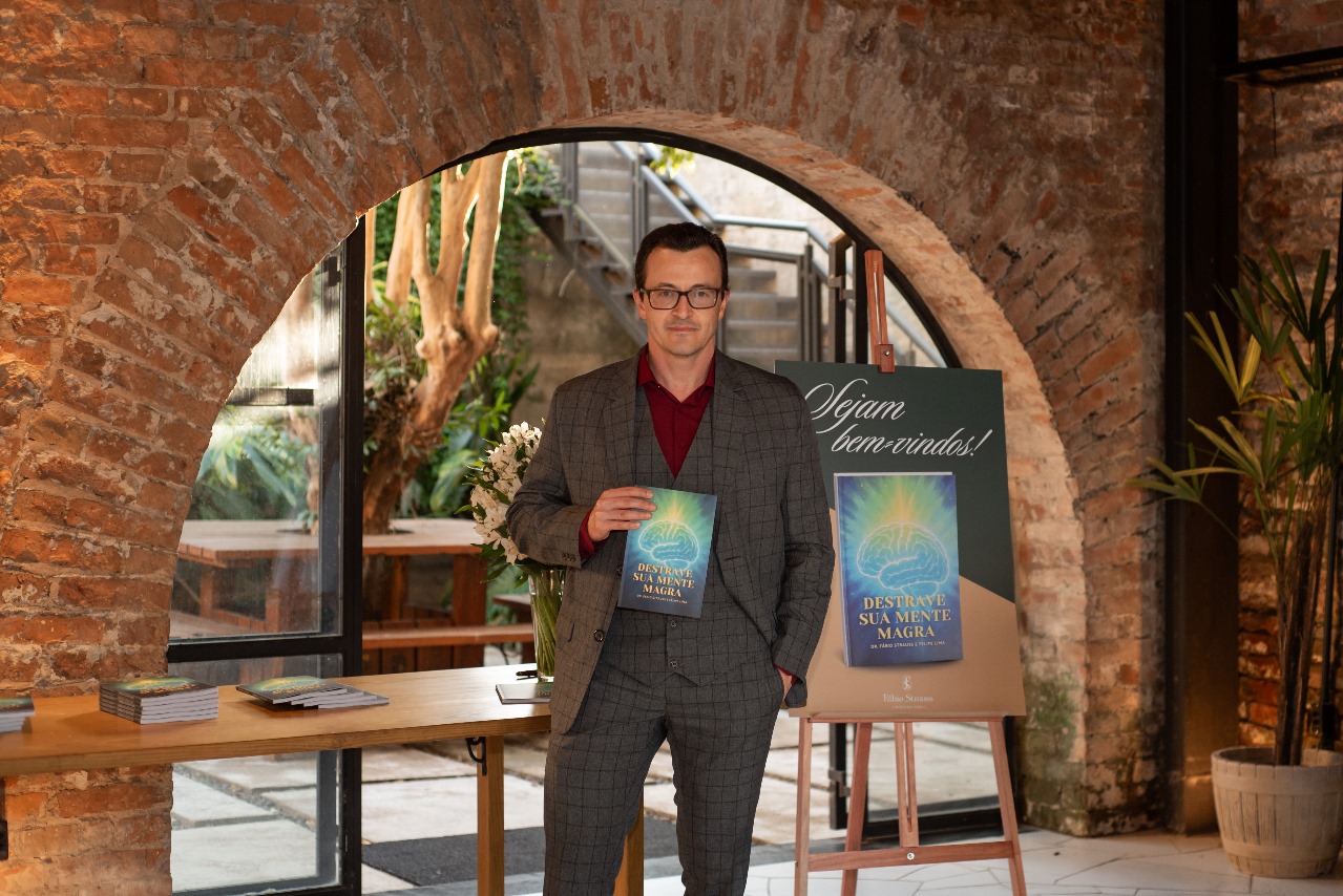 Médico taquarense Fábio Strauss lança o livro "Destrave Sua Mente Magra"