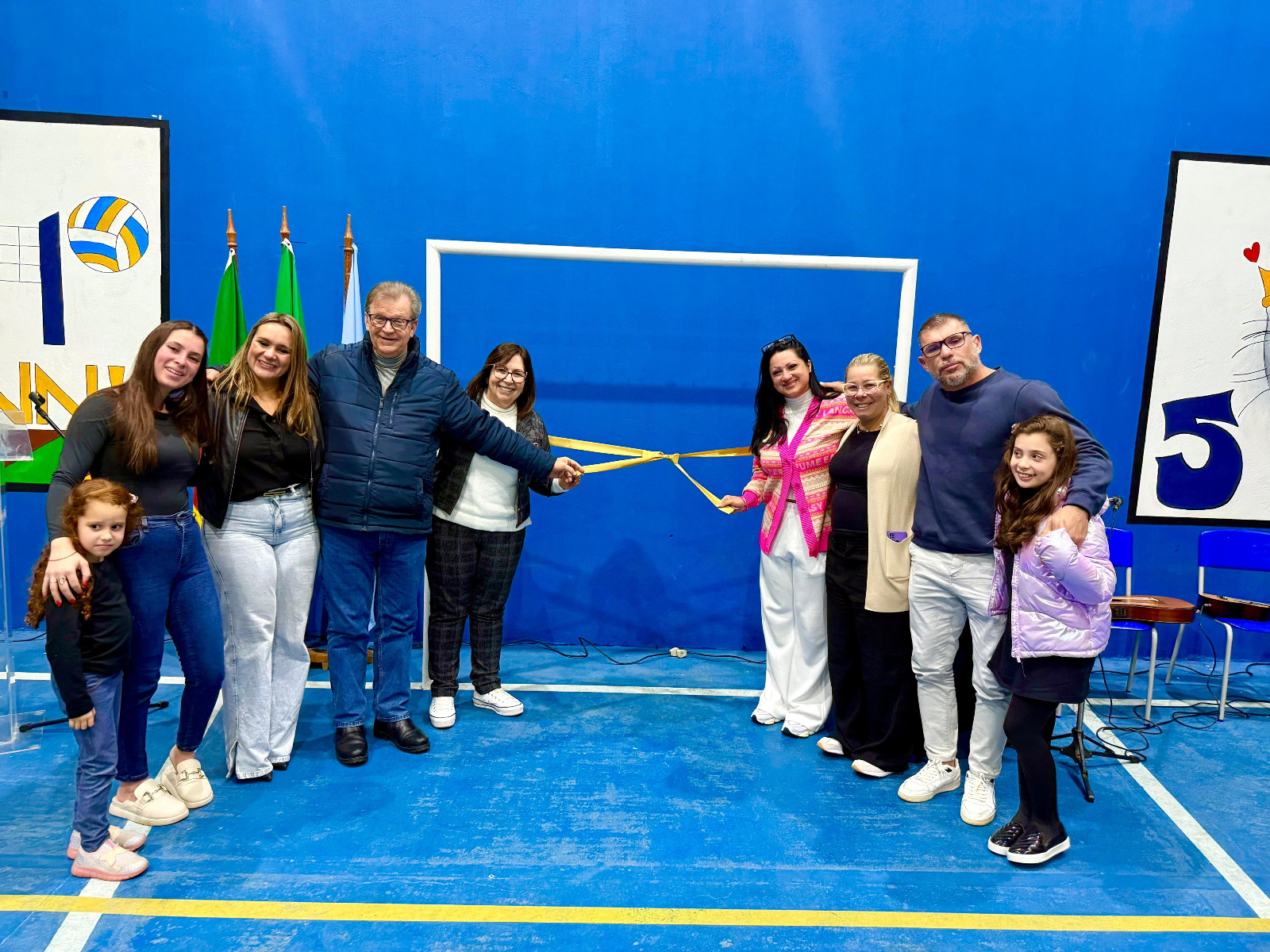 Escola Cívico-Militar de Taquara inaugura melhorias na sua quadra esportiva em solenidade marcada por homenagens