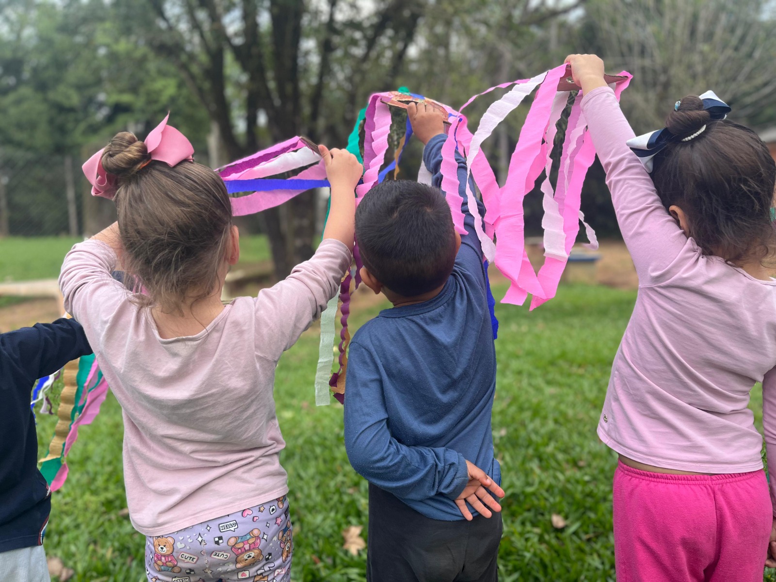 Projeto educativo conecta crianças, professores e voluntários no Lar Padilha