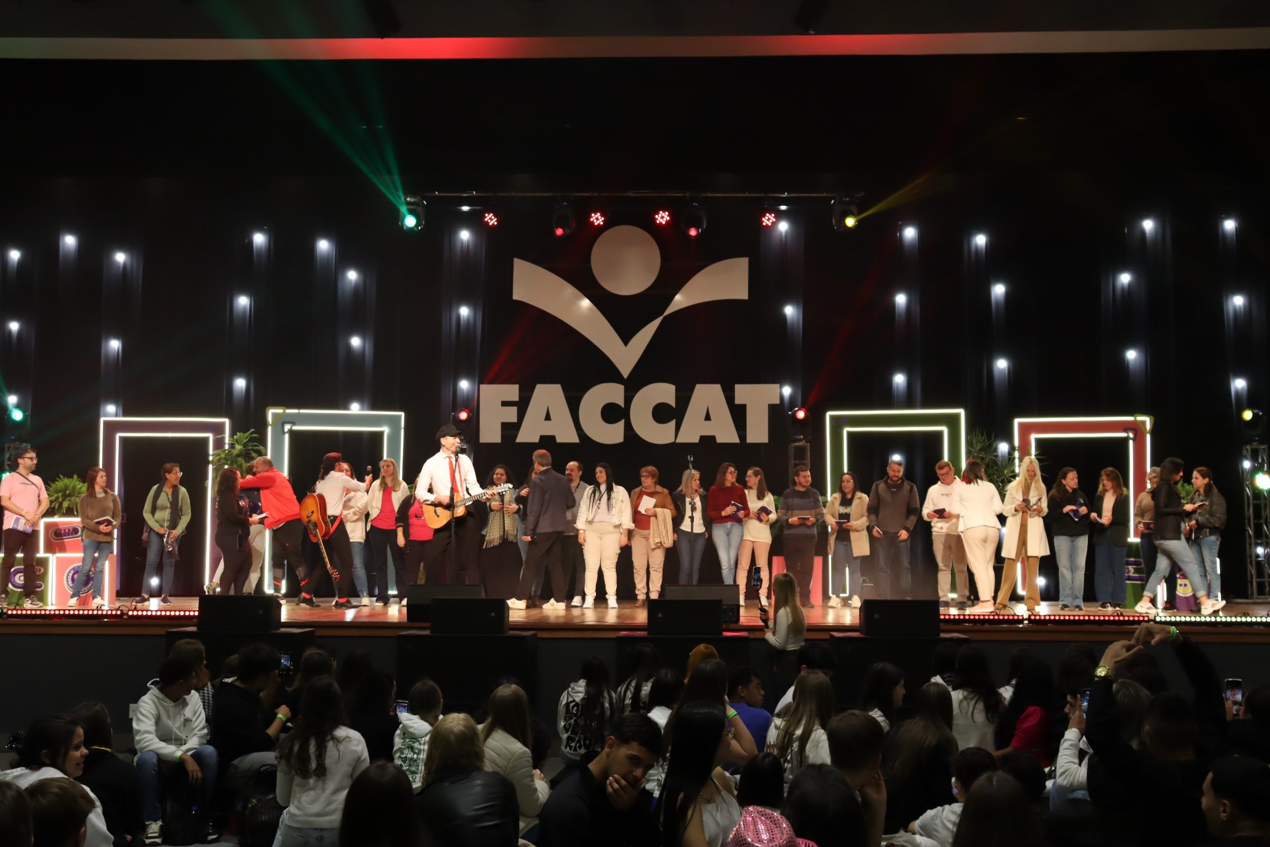 Evento Conexão Faccat recebe estudantes da região e apresenta estrutura acadêmica da instituição