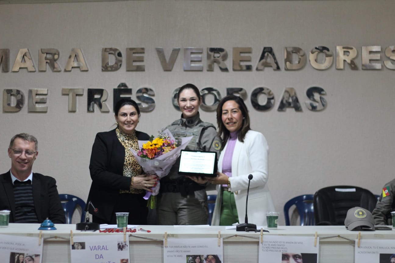 Policial militar de Três Coroas é homenageada na Câmara de Vereadores