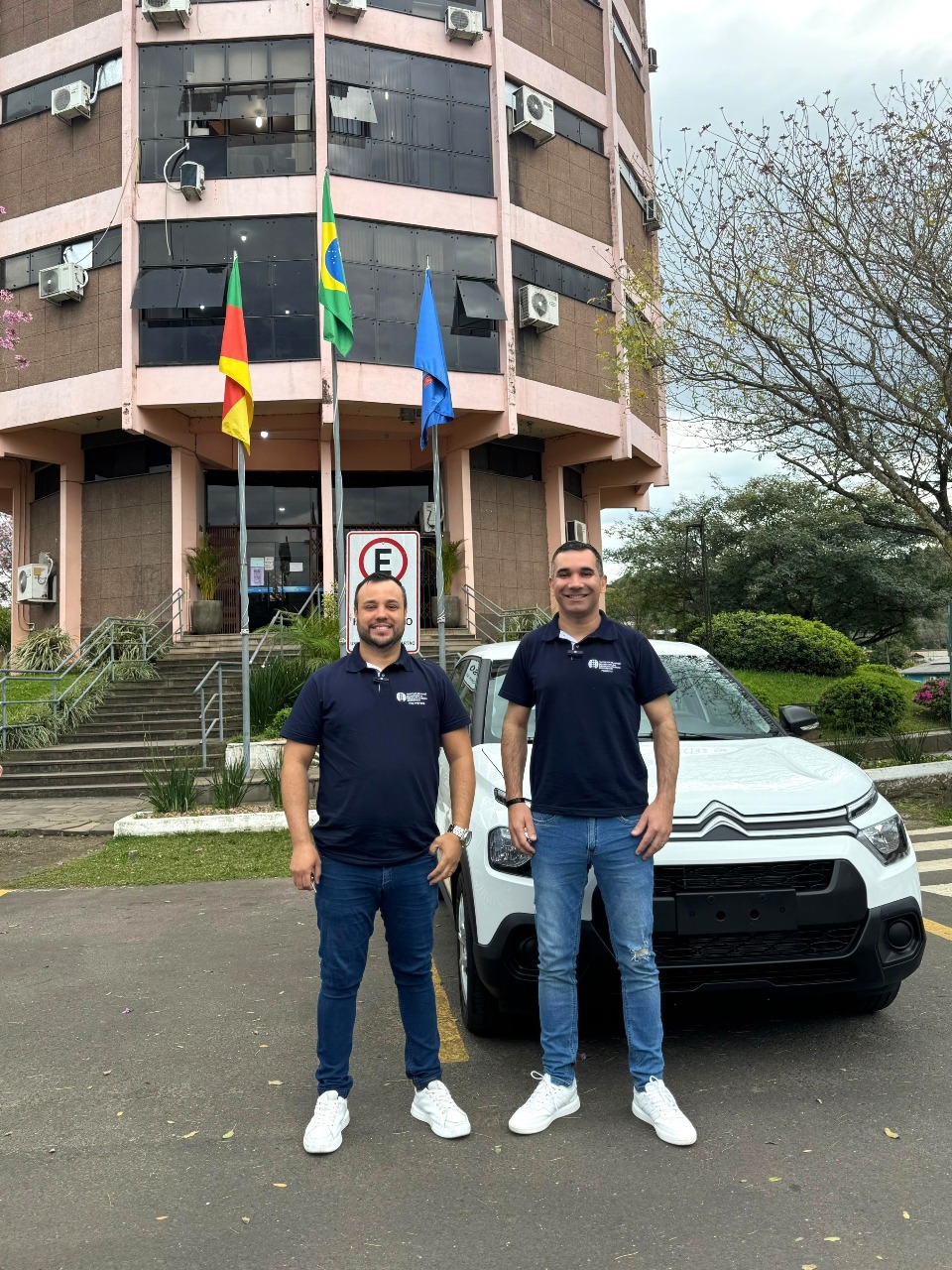 Prefeitura de Parobé reforça a frota da Secretaria de Saúde com novo veículo