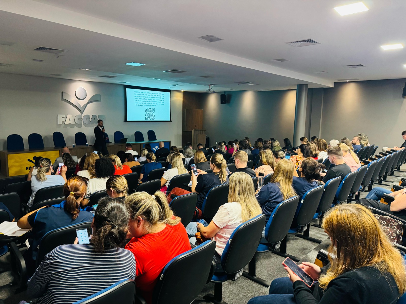 Estudantes da rede municipal recebem certificação do Programa Fast Heroes em Taquara