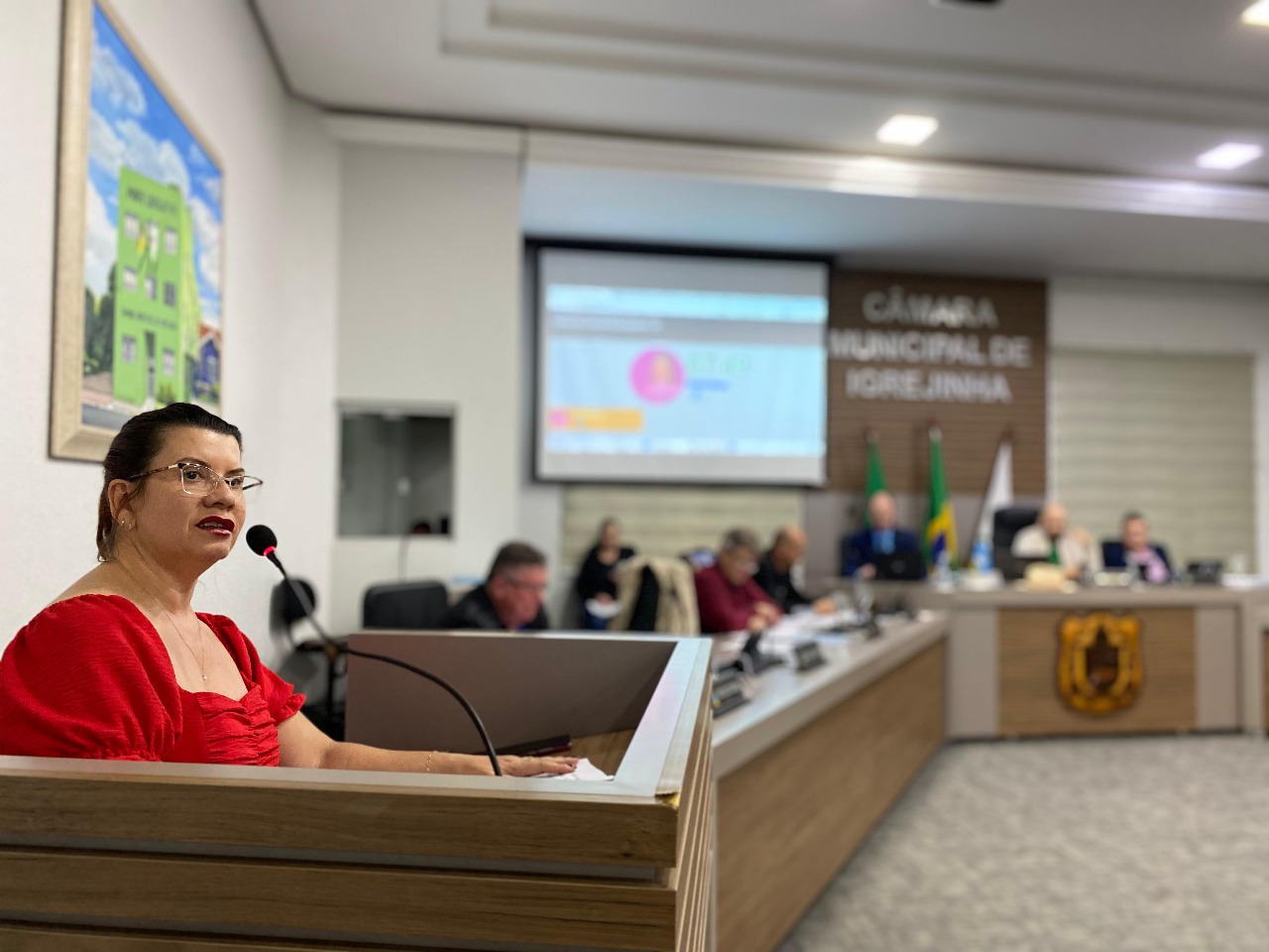 Vereadora Professora Neidi sugere instalação de bebedouros nas praças públicas