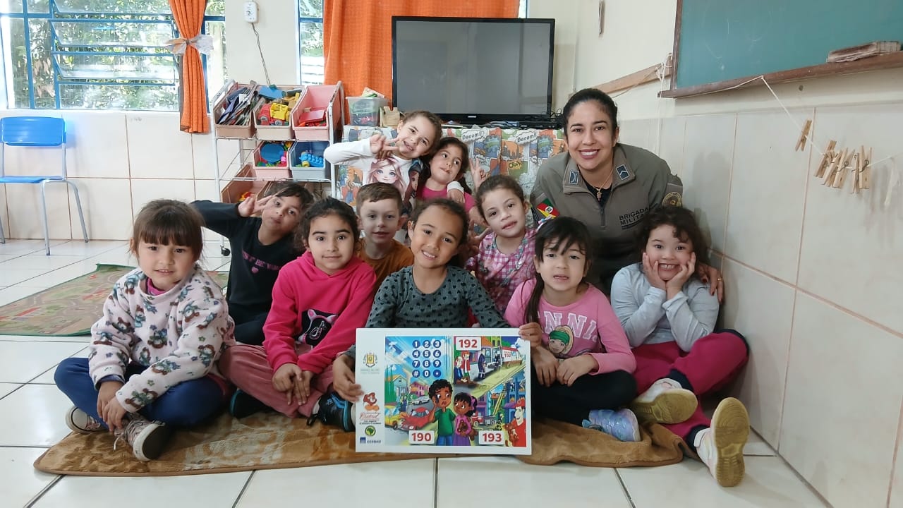 PROERD reforça prevenção às drogas e à violência em escolas de Parobé