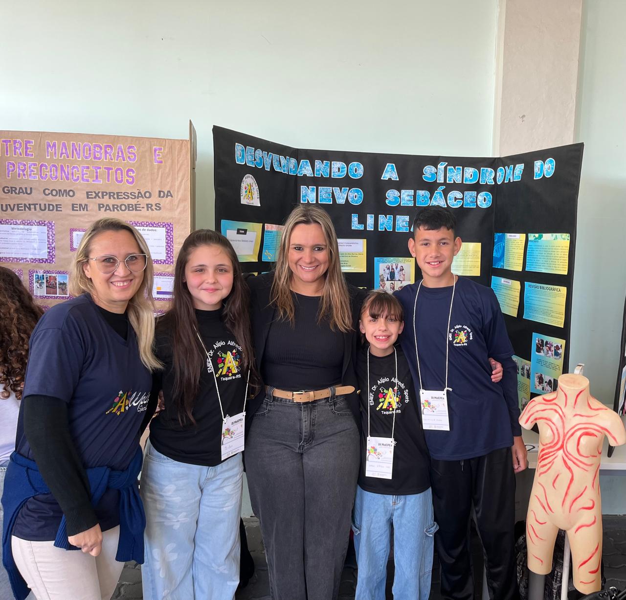 Estudantes de Taquara apresentam 18 projetos na IX MoEPEx, em Rolante