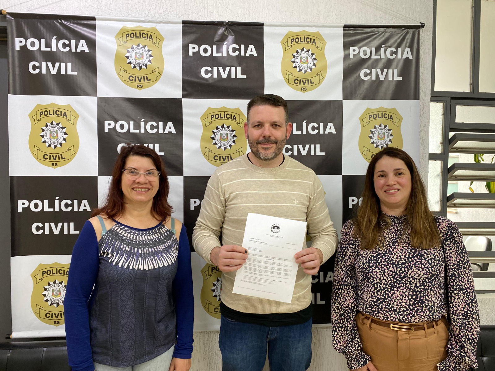 Vereadora Neidi comemora implantação da Sala das Margaridas na Delegacia de Igrejinha