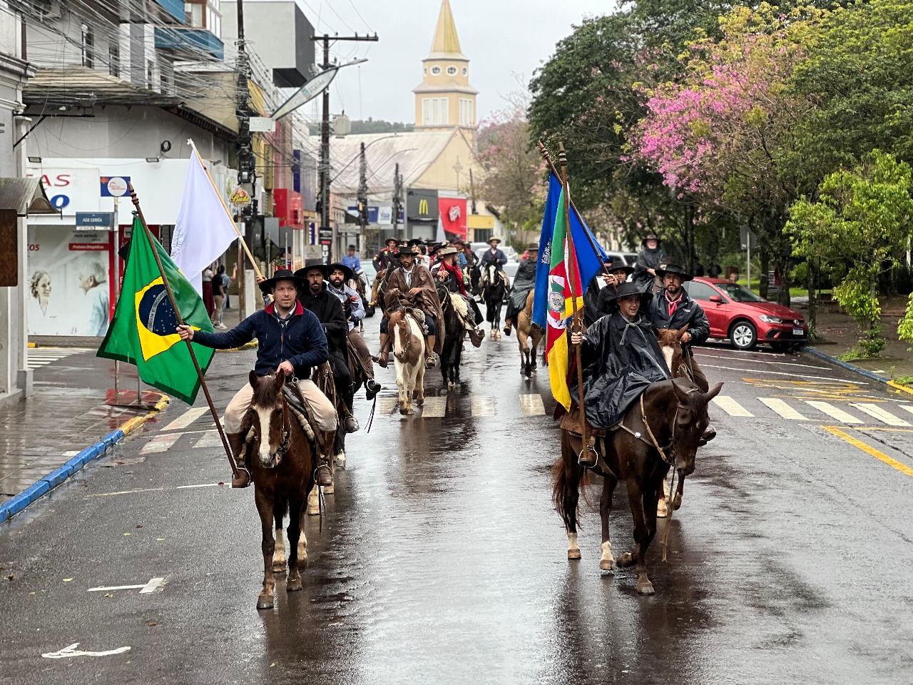 Semana Farroupilha 2025 em Parobé encerra com sucesso