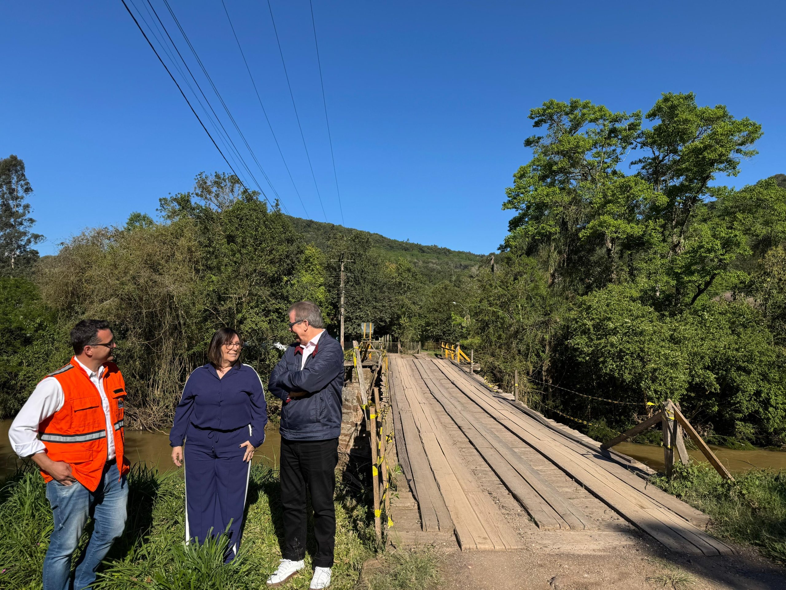 Prefeitura de Taquara recebe recursos para reconstrução de ponte em Padilha