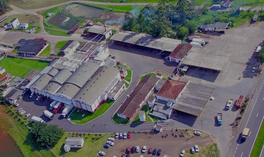 Frigorífico Zimmer de Parobé demite 95 colaboradores em readequação operacional