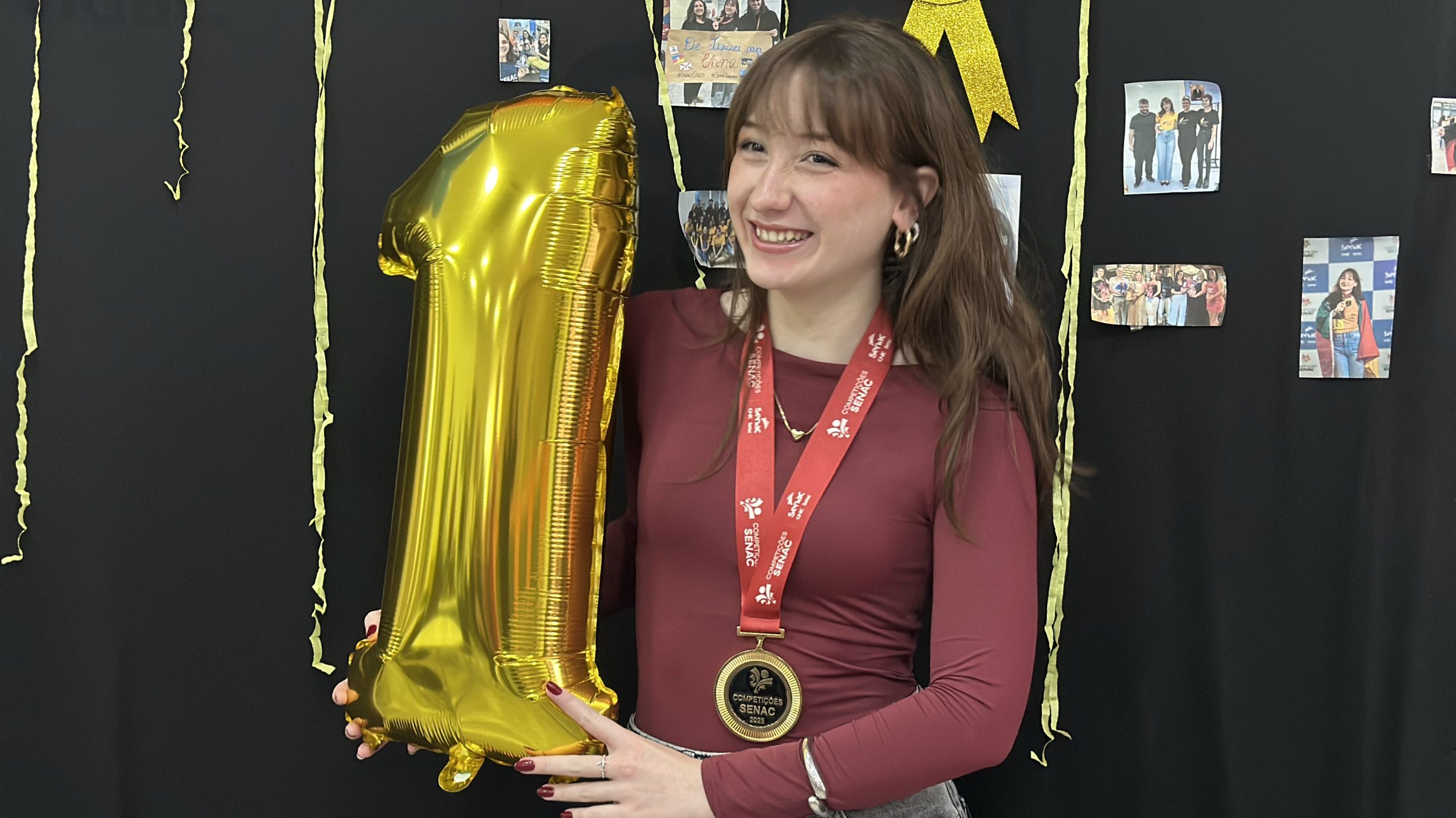 SENAC Taquara faz homenagem para aluna que representará a escola em competições na China
