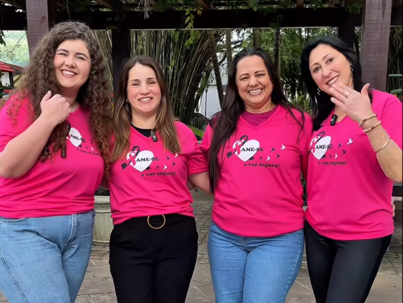 Caminhada do Outubro Rosa promove união, reflexão e conscientização em Igrejinha