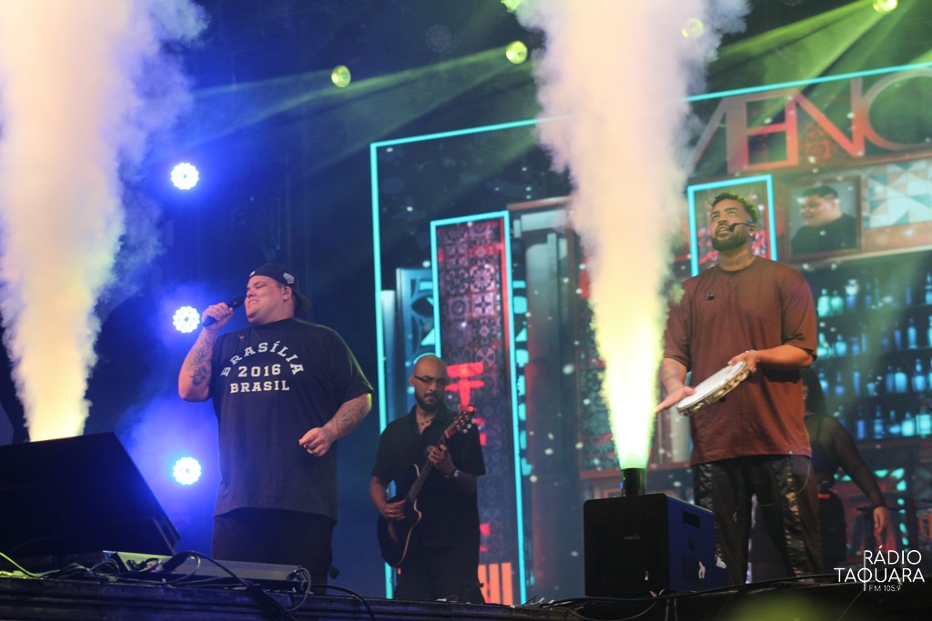 FOTOS: confira todas as imagens do show de Menos é Mais na Oktoberfest de Igrejinha