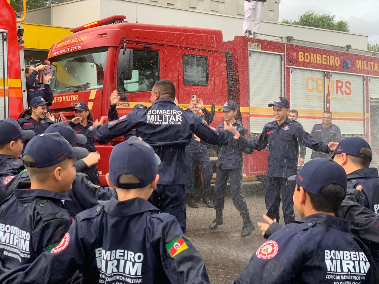 Projeto Bombeiro Mirim forma nova turma e é retomado após 19 anos em Taquara