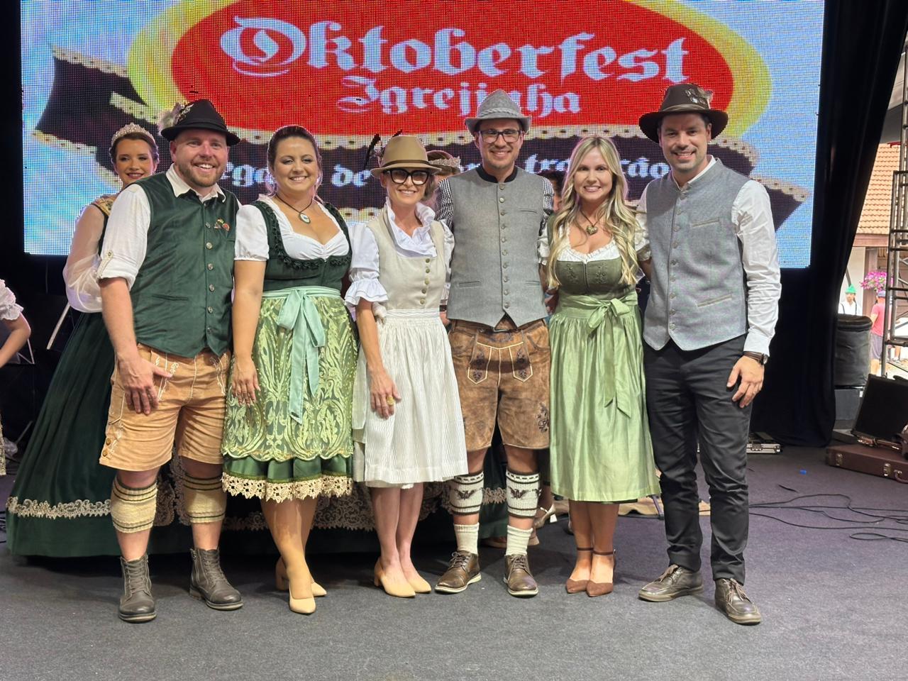 Kenny Thomas e Marqueli Heidrich serão vice-presidentes da 37ª Oktoberfest de Igrejinha